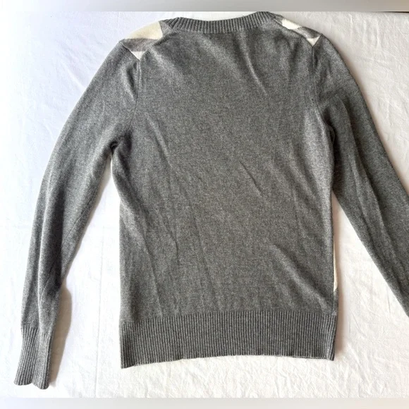 Banana Republic Gray and Cream Argyle Sweater Small - Picture 6 of 6